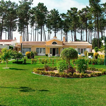 Verdizela Beach & Golf Villa